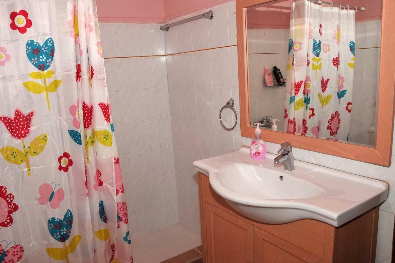 Eagle'S Family Apartment Kalampaka Екстер'єр фото